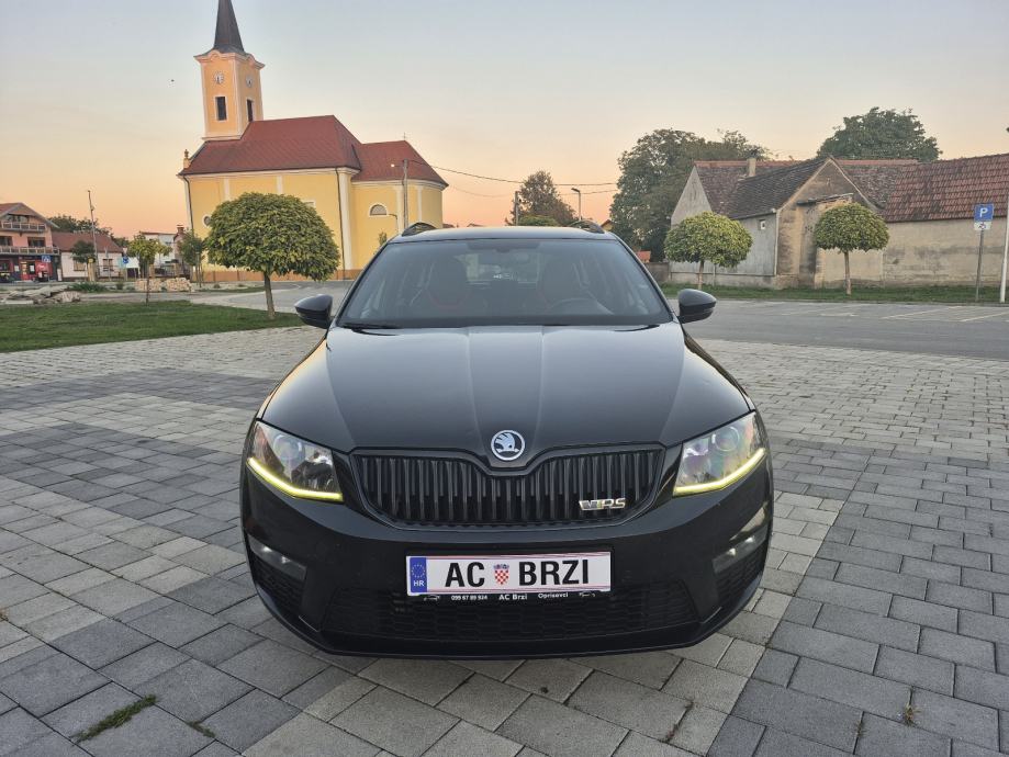 Škoda Octavia VRS 2,0 TDI DSG,135kw,Reg:5/27,Keyless,navigacija,Bi-xen, fotografija 13