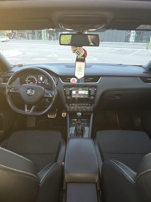 Škoda Octavia VRS 2.0 TDI DSG ** PANORAMA, CRNO NEBO***, fotografija 10