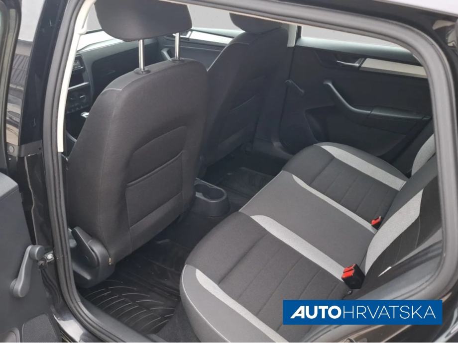 ŠKODA RAPID 1.0 TSI GREENTECH, 8.990,00 €, fotografija 12