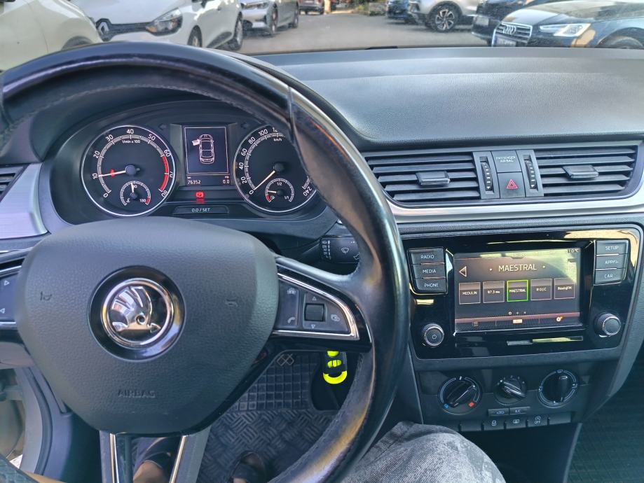 Škoda Rapid 1,0 TSI, fotografija 7