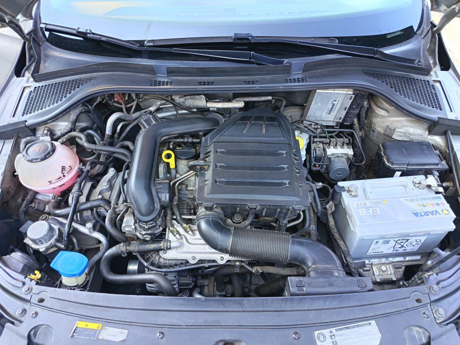 Škoda Rapid 1,0 TSI, fotografija 10