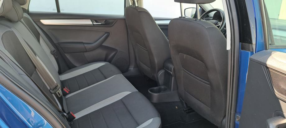 Škoda Rapid 1,0 TSI, fotografija 9