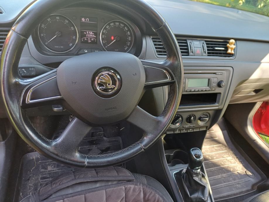 Škoda Rapid 1,2 TSI, fotografija 6