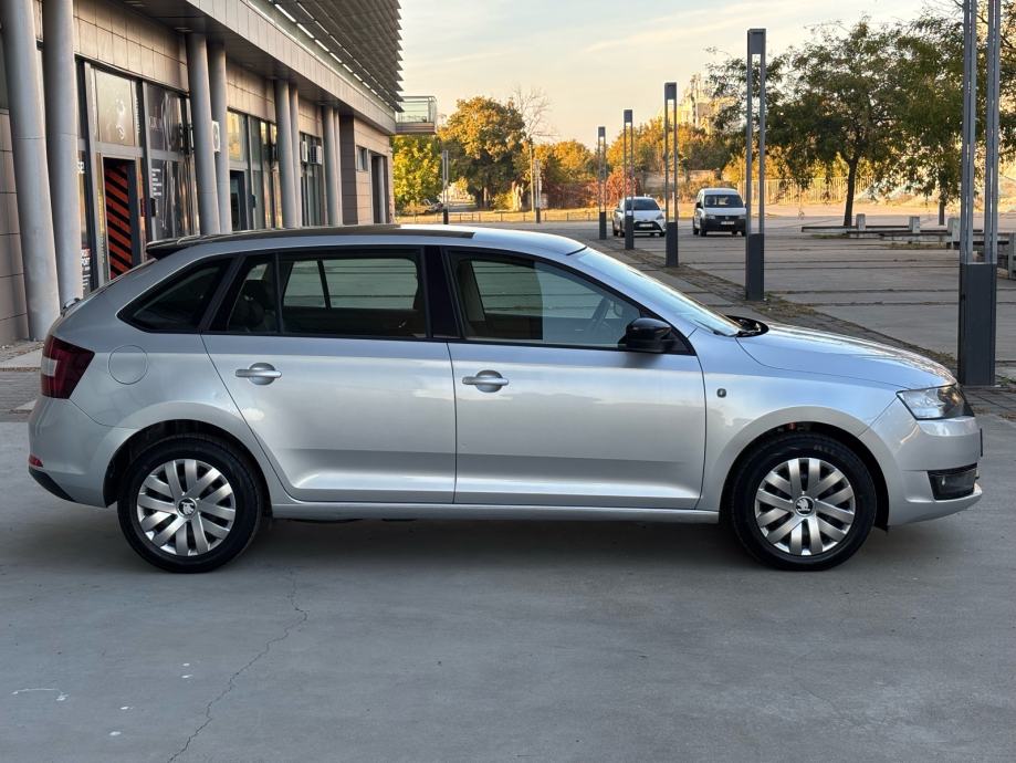 Škoda Rapid 1,6 TDI, NAVI., PDC, PANORAMA... KREDIT, JAMSTVO✅️, fotografija 4