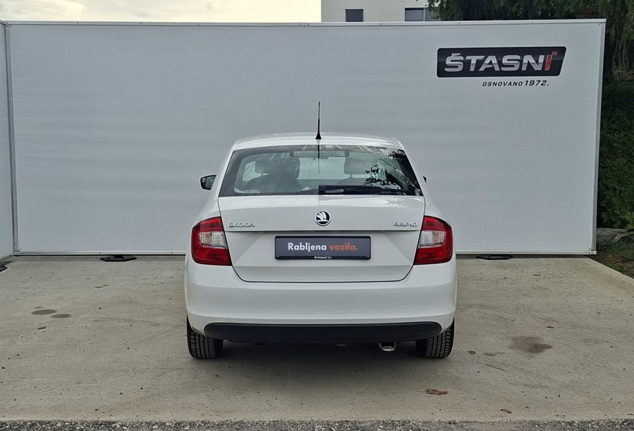 ŠKODA RAPID AMBITION 1,2 TSI, fotografija 5