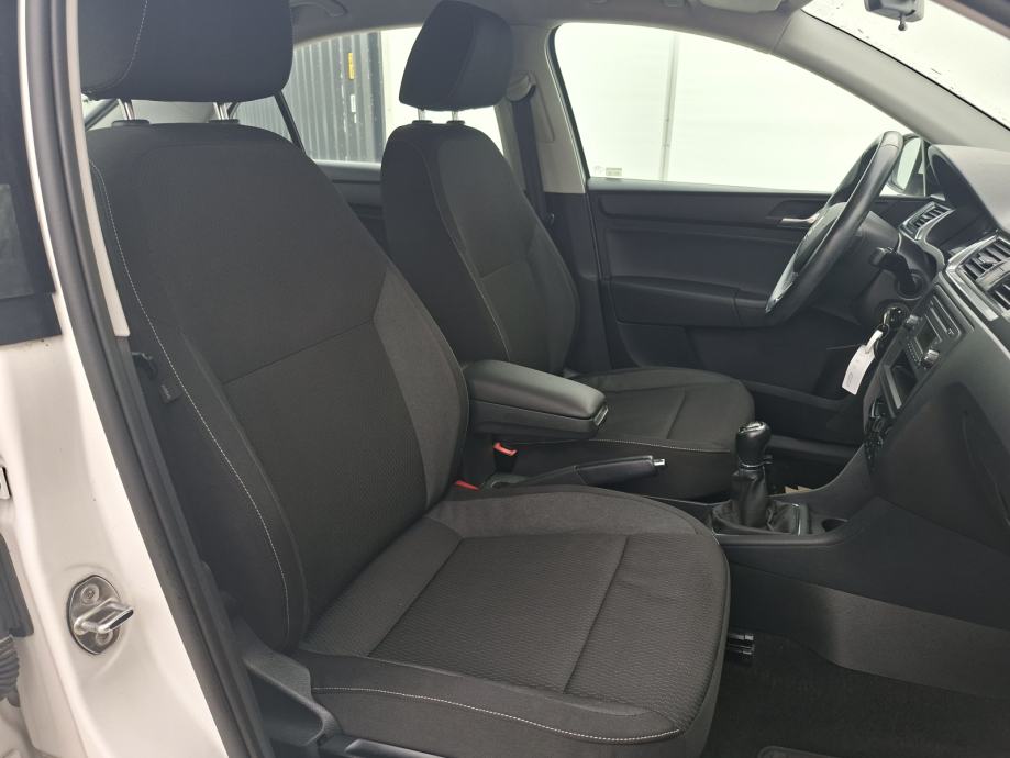 ŠKODA RAPID AMBITION 1,2 TSI, fotografija 11