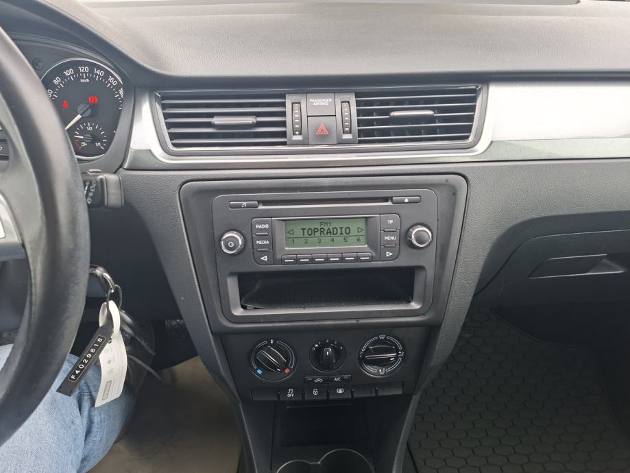 ŠKODA RAPID AMBITION 1,2 TSI, fotografija 14