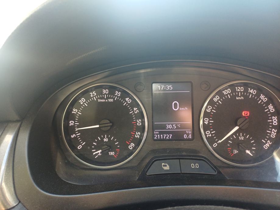 Škoda Rapid Space/ reg. 01/27, 1,6 TDI 2014, fotografija 2