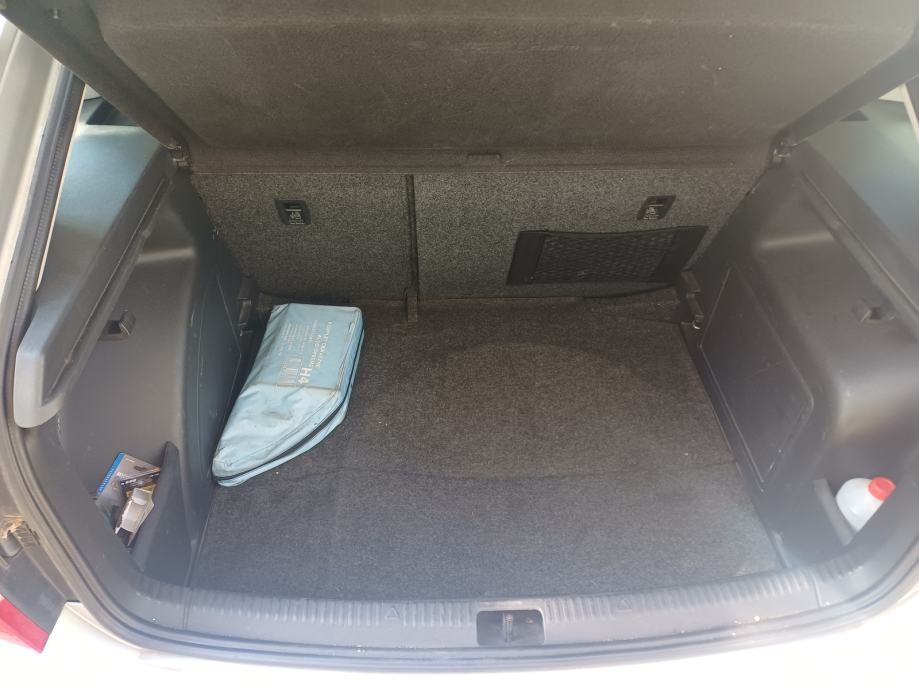 Škoda Rapid Space/ reg. 01/27, 1,6 TDI 2014, fotografija 8