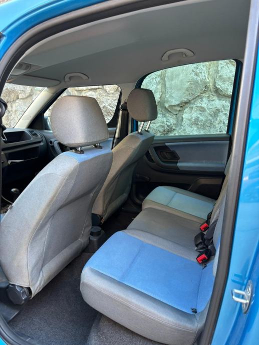 Škoda Roomster 1,2, fotografija 7