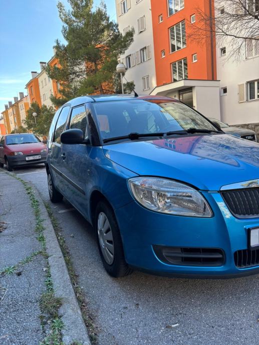 Škoda Roomster 1,2, fotografija 3
