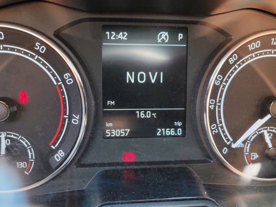 ŠKODA SCALA 1.0 TSI 110 KS AUTOMATIK *TVORNIČKO JAMSTVO*, fotografija 16