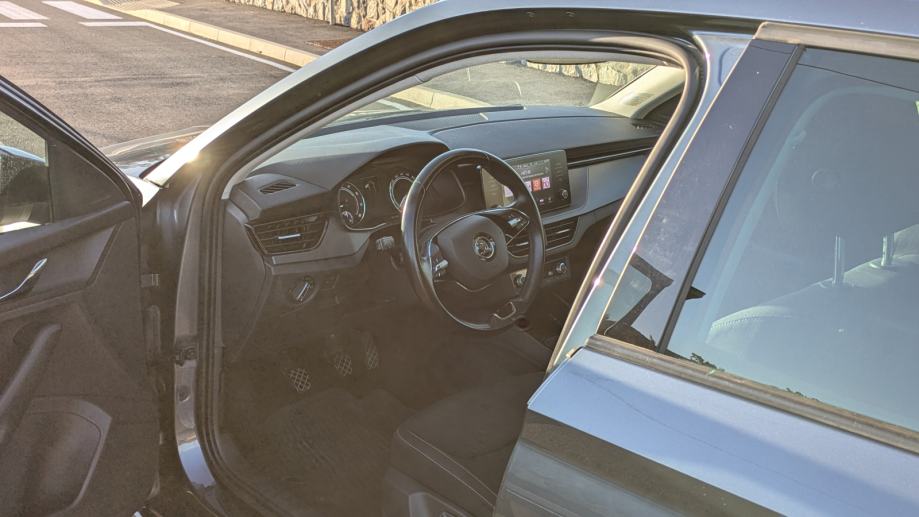 Škoda Scala 1,0 TSI, fotografija 9