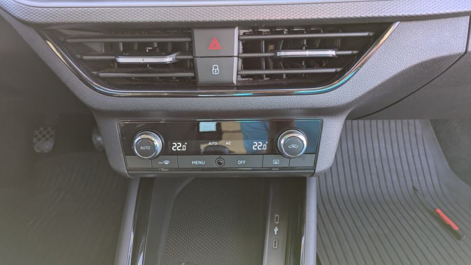 Škoda Scala 1,0 TSI, fotografija 15