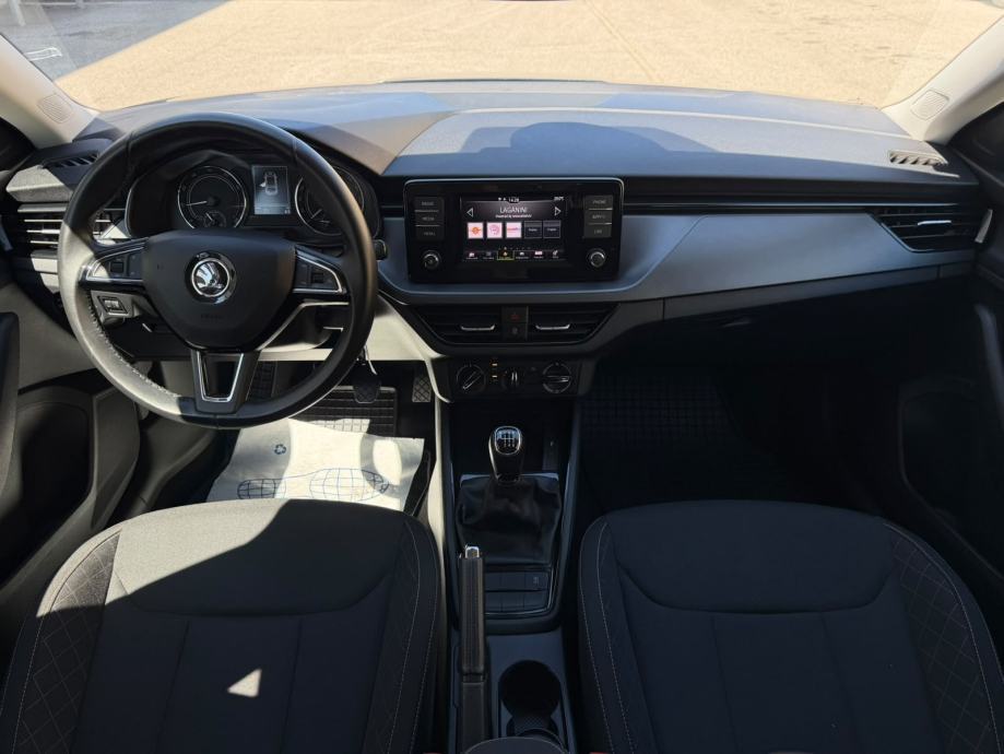 Škoda Scala 1,0 TSI, fotografija 13