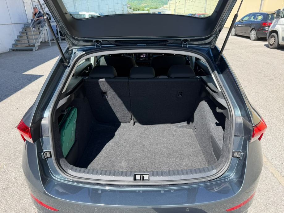 Škoda Scala 1,0 TSI, fotografija 8