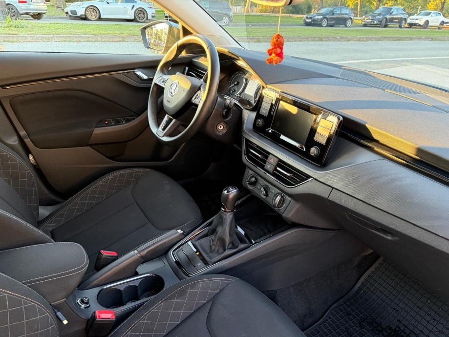 Škoda Scala 1,0 TSI, fotografija 7