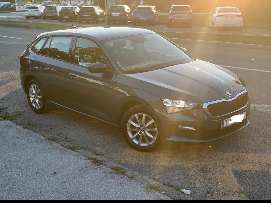 Škoda Scala 1,0 TSI, fotografija 2