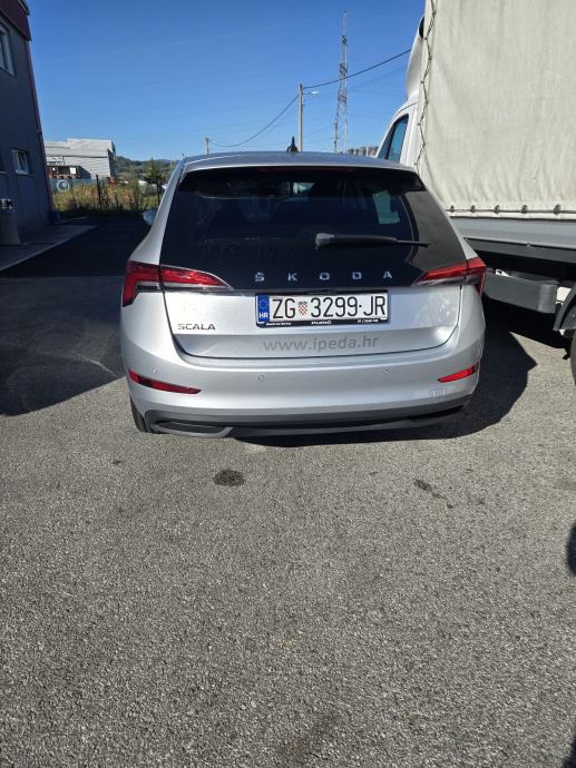 Škoda Scala 1,0 TSI, fotografija 2