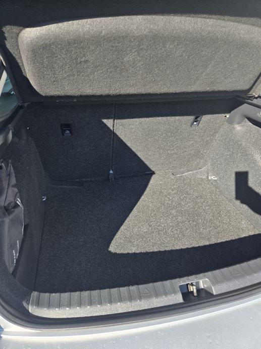 Škoda Scala 1,0 TSI, fotografija 12