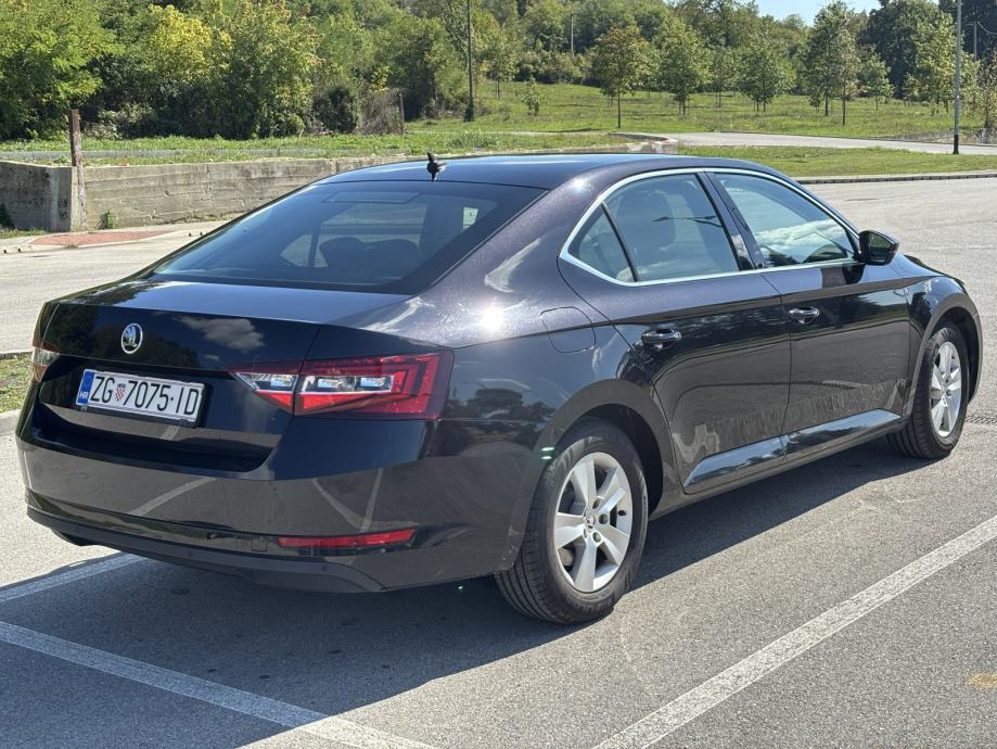 Škoda Superb 1,4 TSI 150KS, fotografija 2