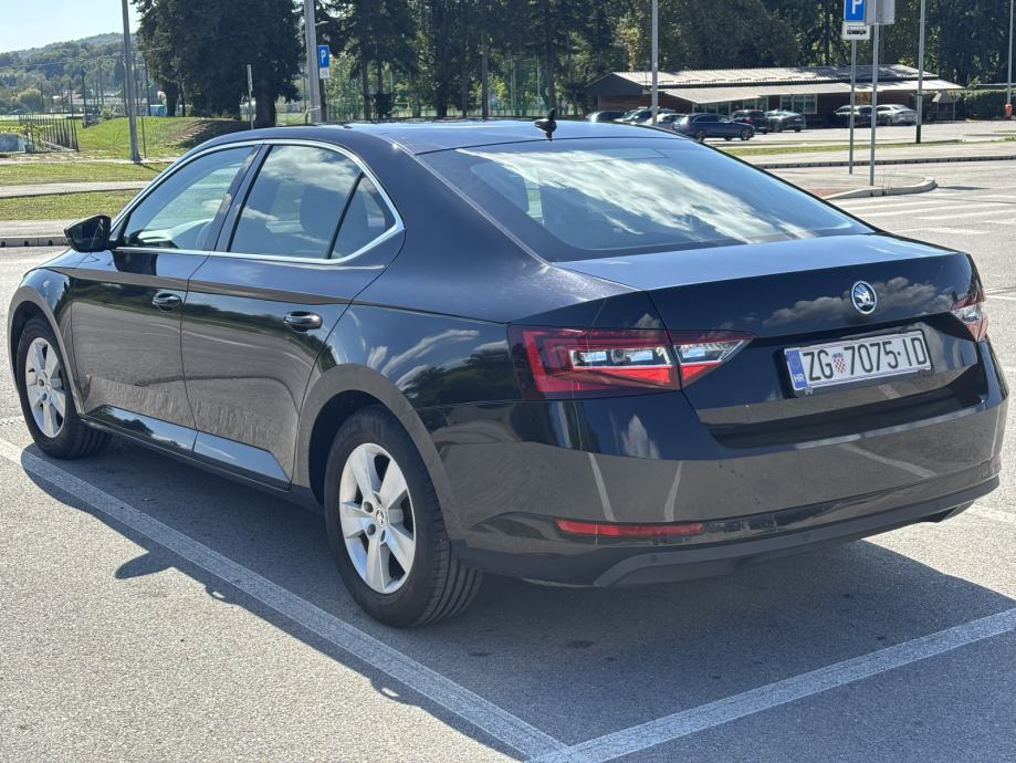 Škoda Superb 1,4 TSI 150KS, fotografija 5