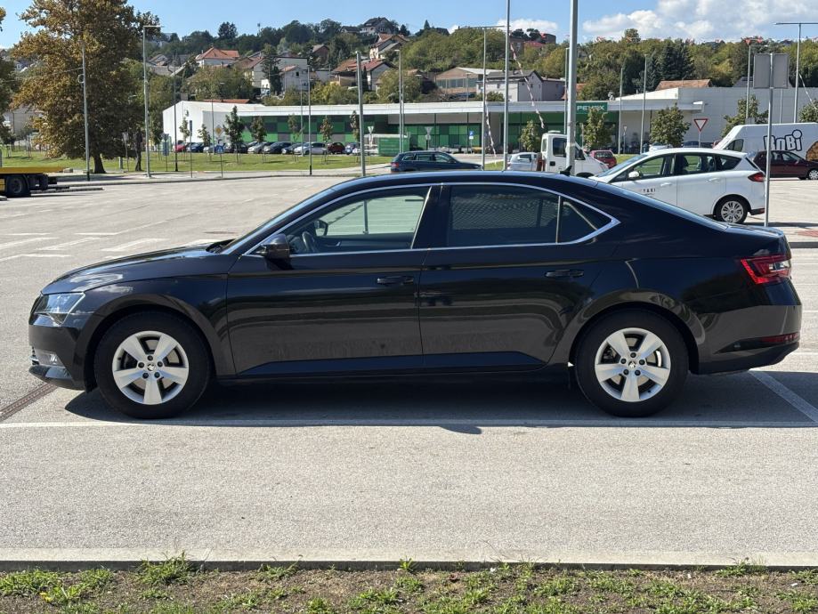 Škoda Superb 1,4 TSI 150KS, fotografija 6