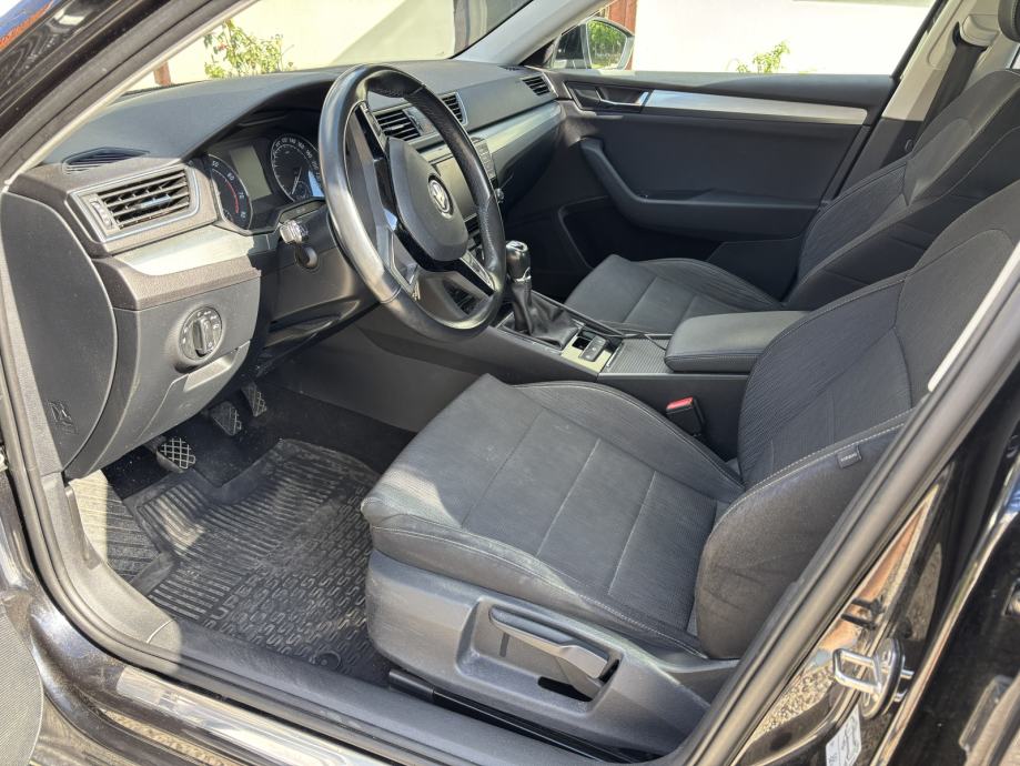 Škoda Superb 1,4 TSI 150KS, fotografija 7