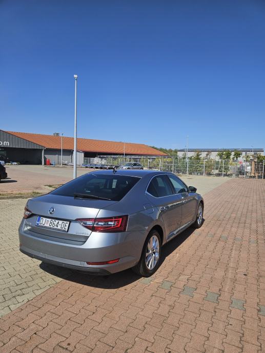 Škoda Superb 1,6 TDI DSG Novi motor 167tkm, fotografija 3