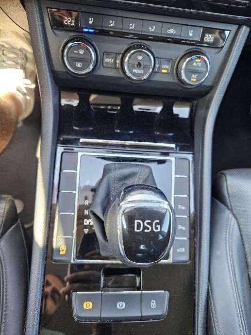 Škoda Superb 1,6 TDI DSG Novi motor 167tkm, fotografija 14