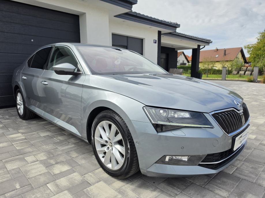 Škoda Superb 1,6 TDI DSG STYLE KAMERA VEL. NAVI BI-XENON **GARANCIJA**, fotografija 3