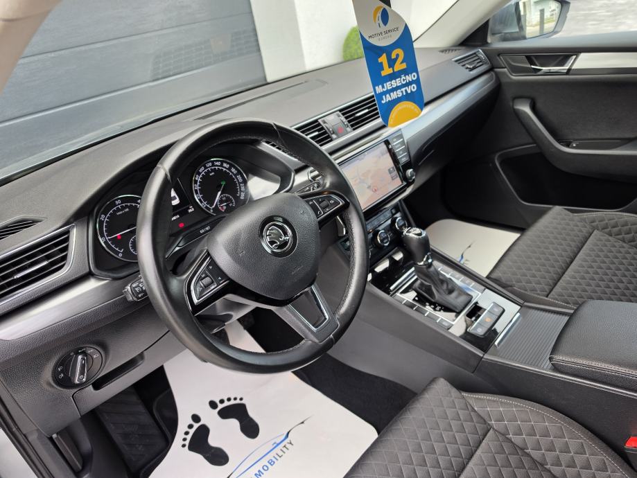 Škoda Superb 1,6 TDI DSG STYLE KAMERA VEL. NAVI BI-XENON **GARANCIJA**, fotografija 9