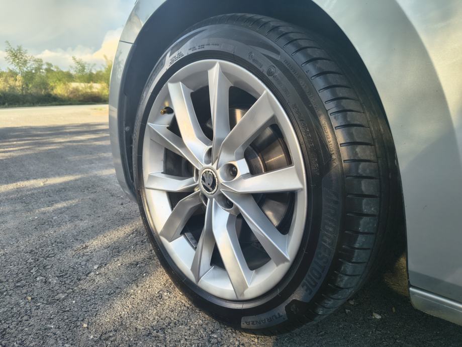 ŠKODA SUPERB 1.6 TDI 4K VIDEO/118TKM/SERVIS, fotografija 11