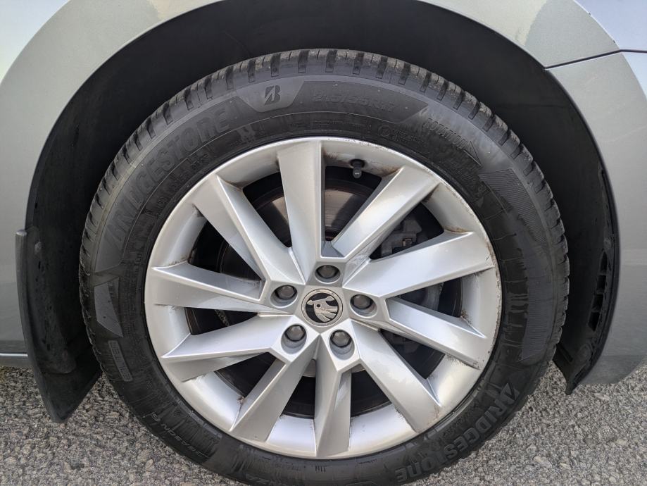 Škoda Superb 1,8 TSI, fotografija 13
