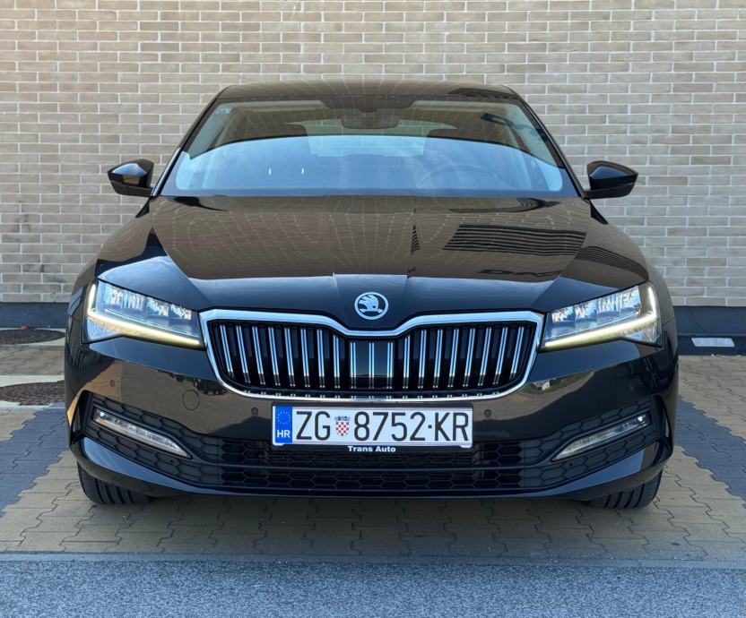 Škoda Superb 2,0 automatik, pogled izvana - slika 4