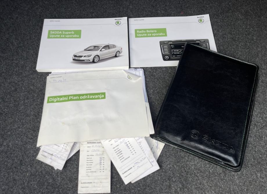 Škoda Superb 2,0 TDI automatik, fotografija 5