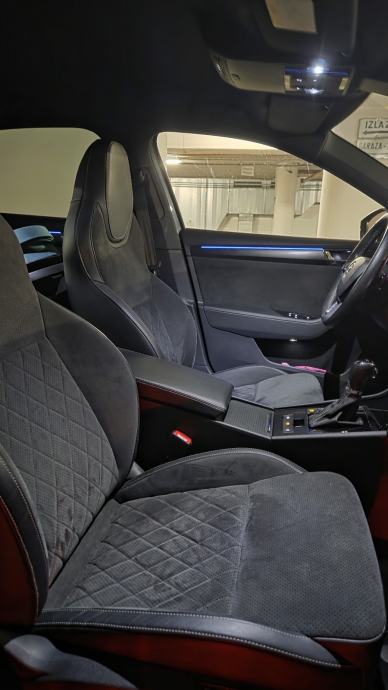 Škoda Superb 2,0 TDI automatik, fotografija 8
