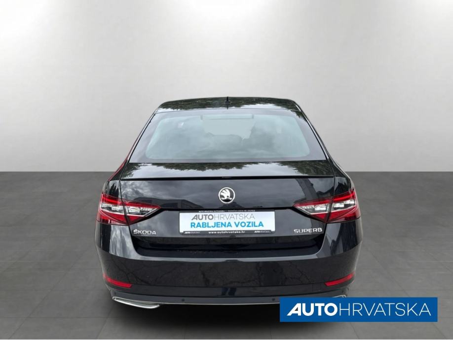 ŠKODA SUPERB 2.0 TDI DSG, 19.490,00 € - Akcija, fotografija 4