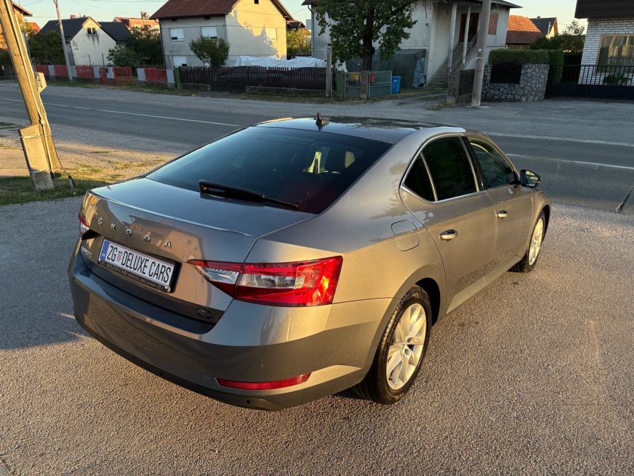 Škoda Superb 2,0 TDI Dsg 2022g Kupljen u Hr..Prvi vlasnik..Prilika!, fotografija 12