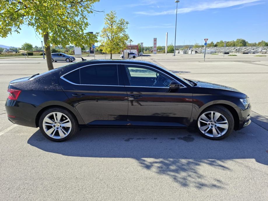 Škoda Superb 2,0 TDI DSG , 4X4 PREMIUM Reg.09.2027., fotografija 3