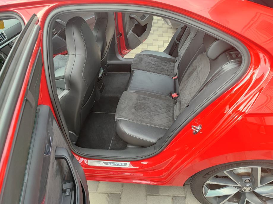Škoda Superb 2,0 TDI DSG automatik, fotografija 7