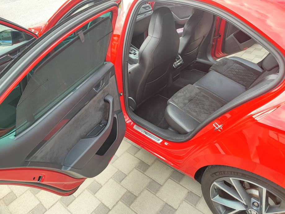 Škoda Superb 2,0 TDI DSG automatik, fotografija 8