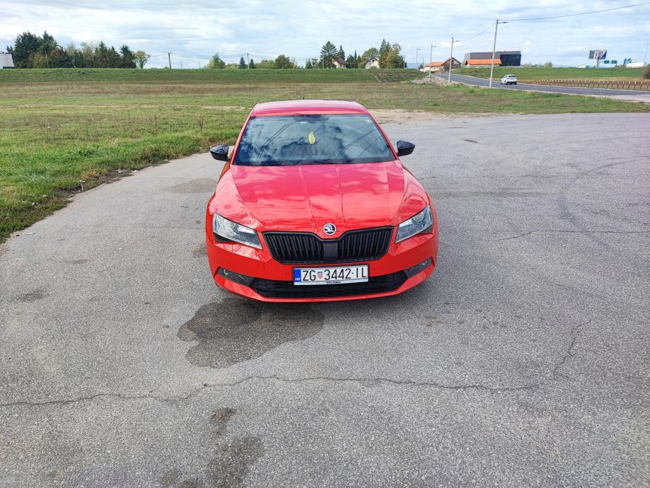 Škoda Superb 2,0 TDI DSG automatik, fotografija 3
