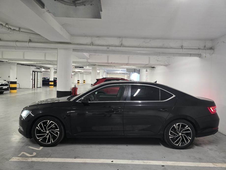 Škoda Superb 2,0 TDI DSG automatik 190 ks, fotografija 2