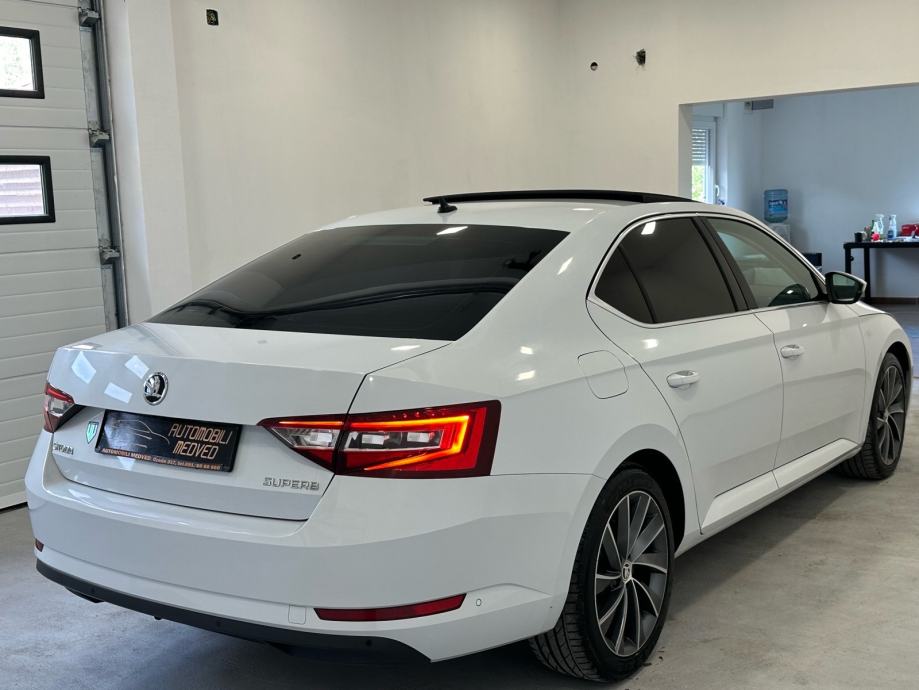Škoda Superb 2,0 TDI DSG, Laurin&Klement !!!!!!, fotografija 6