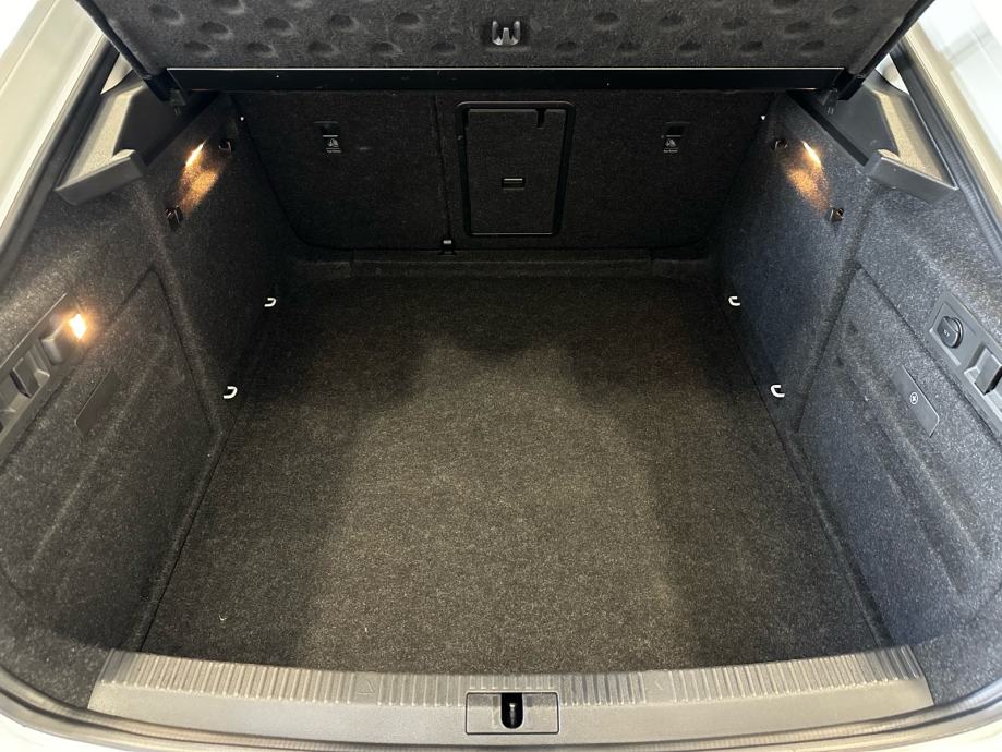 Škoda Superb 2,0 TDI DSG, Laurin&Klement !!!!!!, fotografija 20
