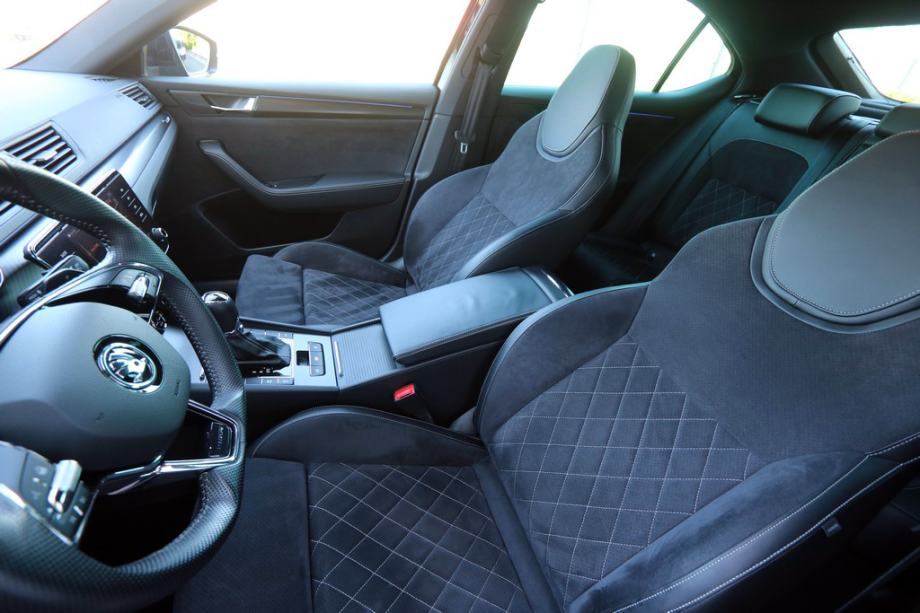 -AKCIJA- Skoda Superb 2.0 TDI DSG SPORTLINE VIRTUAL MATRIX LED 150 KS, fotografija 6