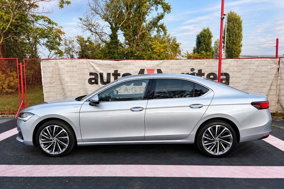 Škoda Superb 2.0 TDI L&K•Crystal Light•Keyless•Head UP•ACC•360 kam•19", fotografija 3