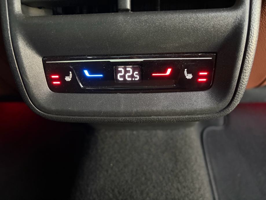 Škoda Superb 2.0 TDI L&K•Crystal Light•Keyless•Head UP•ACC•360 kam•19", fotografija 20
