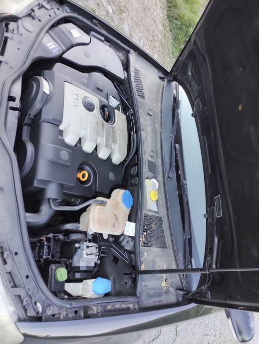 Škoda Superb 2,0 TDI PD, fotografija 2